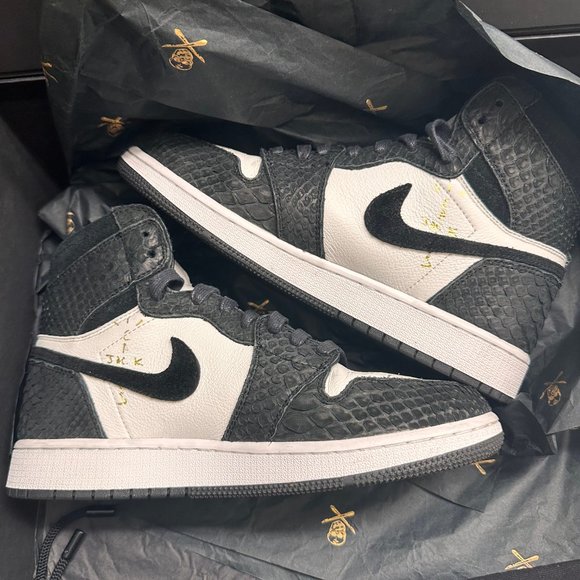 travis scott shoe surgeon